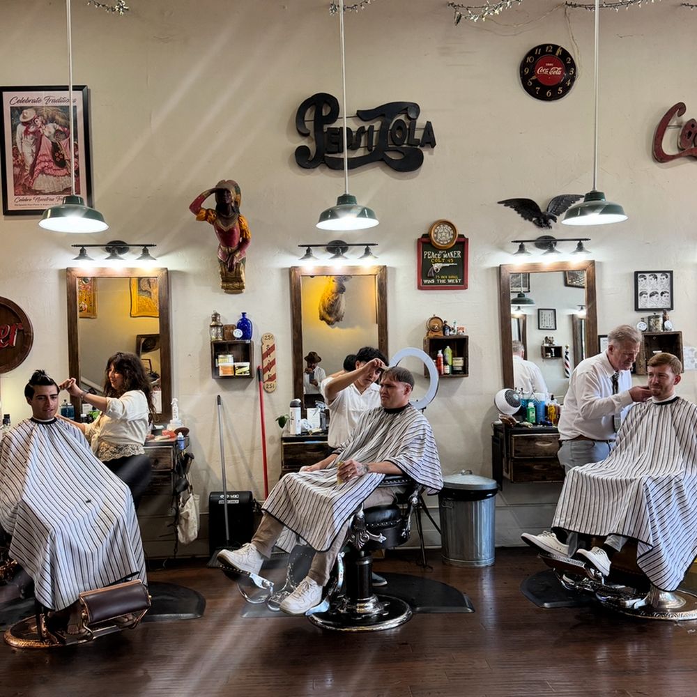 Alowi's Barber & Shave Santa Barbara - professional barber shop interior showcasing traditional grooming services
